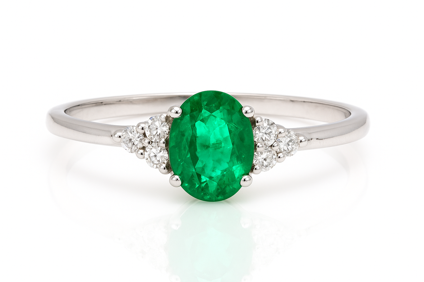 Oval Emerald Ring with Diamond Side Accents (5X4)
