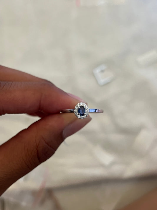 Oval Sapphire (4X3) Ring with diamond halo ring