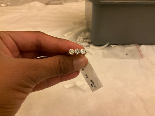 DIAMOND RING 16